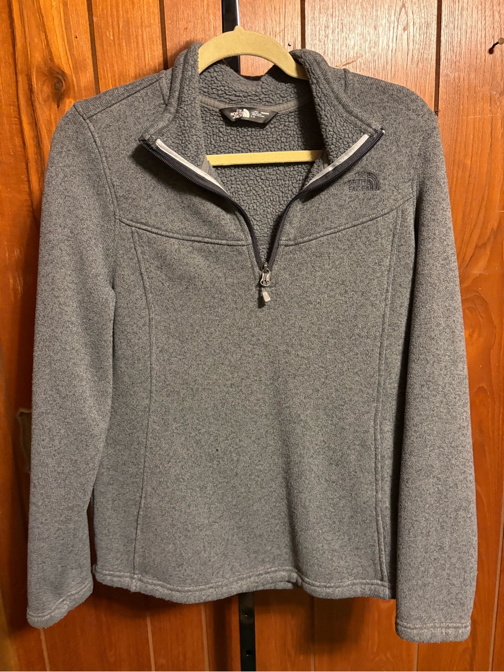 The North Face Women's Gray Half-Zip Turtleneck Fleece Pullover